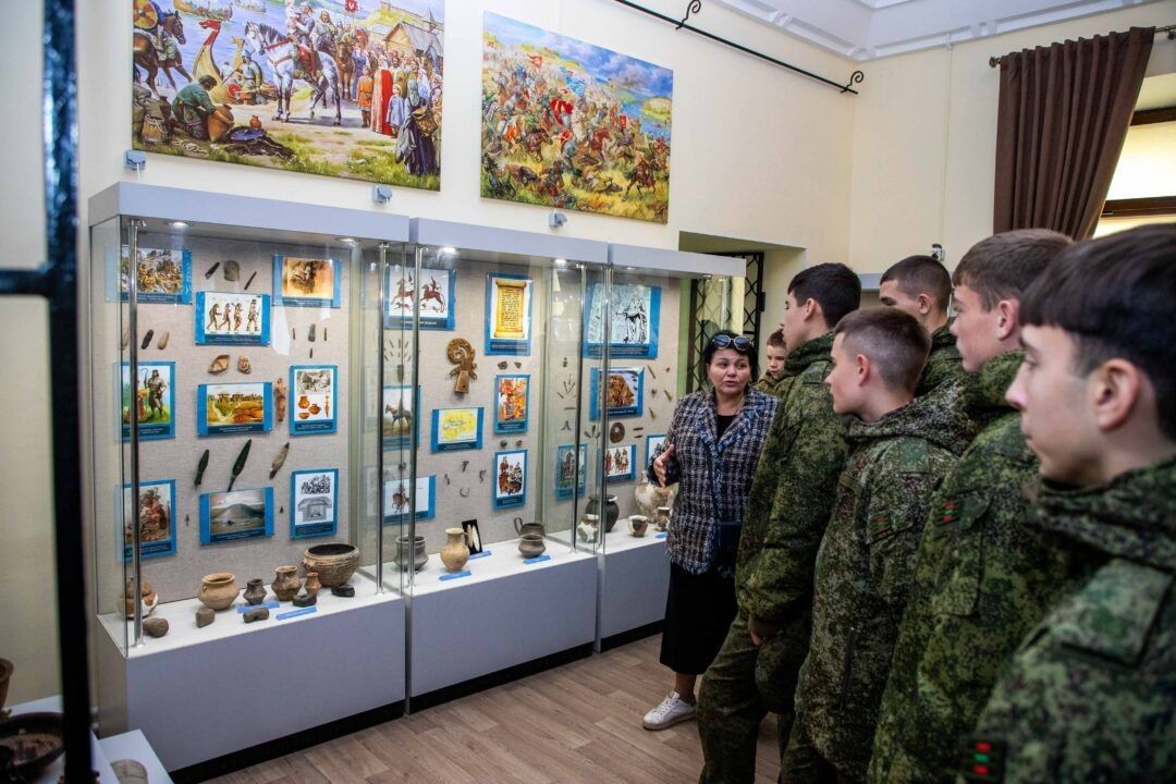 Суворовцы побывали на уникальном уроке истории в Музейном квартале