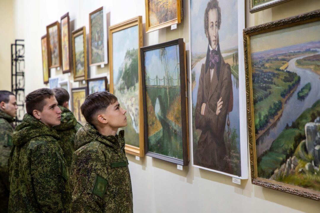 Суворовцы побывали на уникальном уроке истории в Музейном квартале Суворовцы побывали на уникальном уроке истории в Музейном квартале