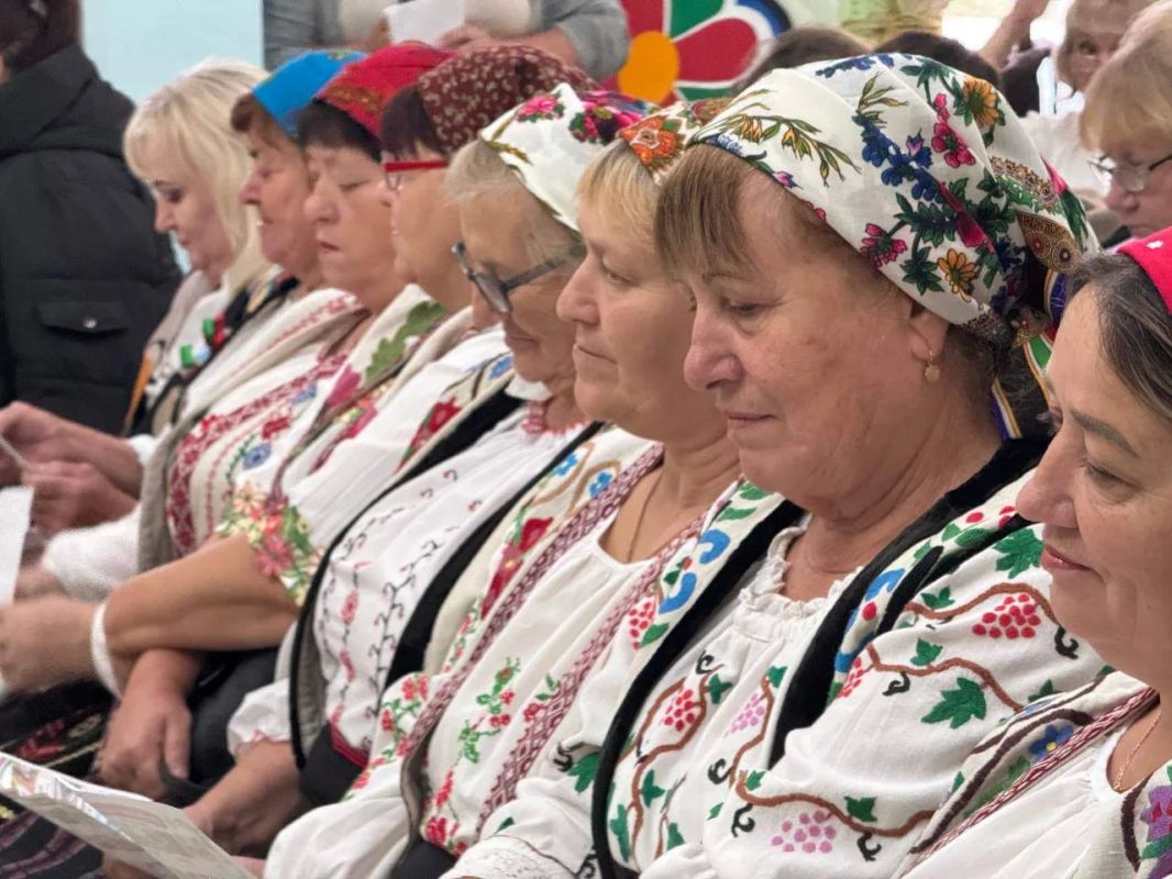 В Дубоссарах провели семинар «Приднестровский народ как хранитель традиций и созидатель будущего» В Дубоссарах провели семинар «Приднестровский народ как хранитель традиций и созидатель будущего»