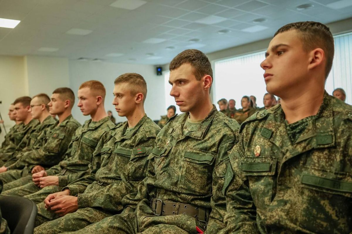 КУРСАНТАМ ВОЕННОГО ИНСТИТУТА РАССКАЗАЛИ О ТРАГИЧЕСКОМ ПЕРИОДЕ ОККУПАЦИИ ПРИДНЕСТРОВЬЯ КУРСАНТАМ ВОЕННОГО ИНСТИТУТА РАССКАЗАЛИ О ТРАГИЧЕСКОМ ПЕРИОДЕ ОККУПАЦИИ ПРИДНЕСТРОВЬЯ