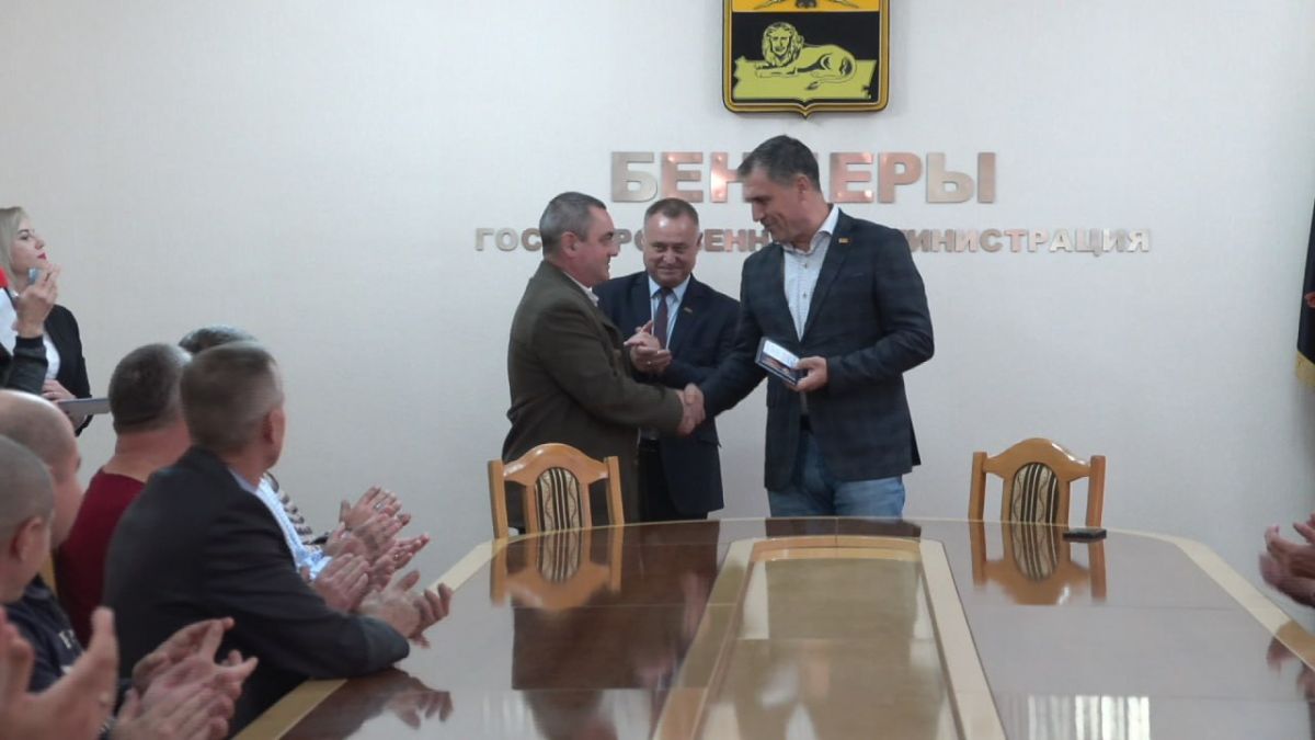Среди награжденных Руслан Федоренко, водитель БТВ