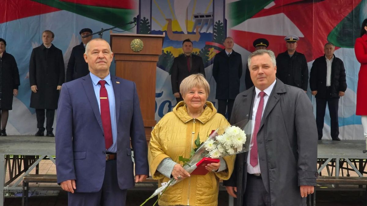 Праздничные мероприятия ко Дню города стартовали на площади Победы в Дубоссарах Праздничные мероприятия ко Дню города стартовали на площади Победы в Дубоссарах
