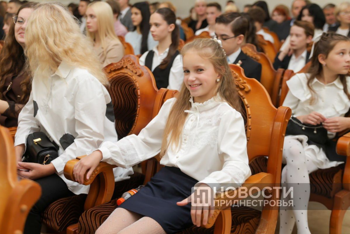 104 приднестровца получили президентскую стипендию 104 приднестровца получили президентскую стипендию