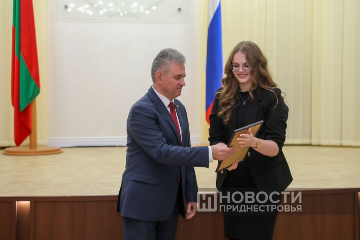104 приднестровца получили президентскую стипендию