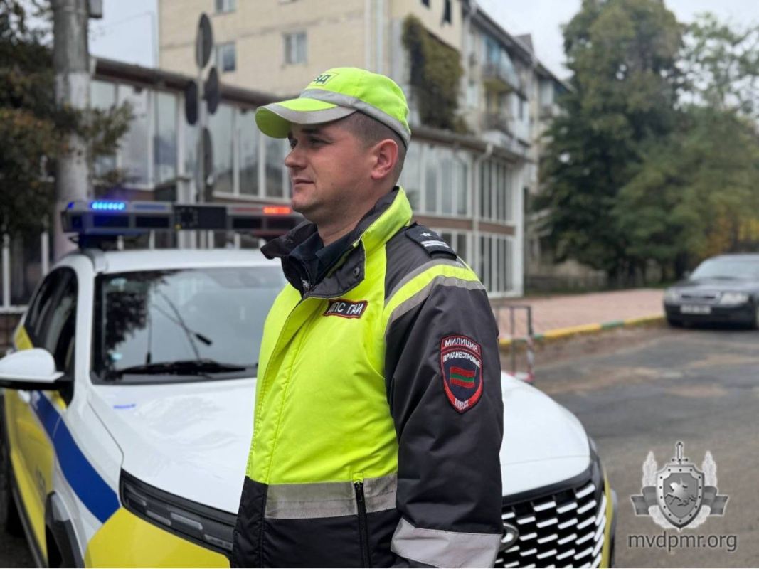 Милиция на посту. Жители Дубоссар 27 октября отмечают День города Милиция на посту. Жители Дубоссар 27 октября отмечают День города