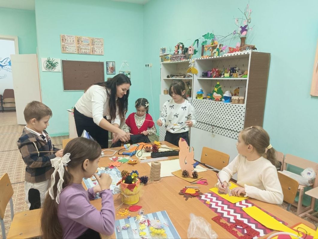 Осень своими руками. В филиале ДДЮТ «Буревестник» готовятся к выставке-конкурсу «Дары осени»