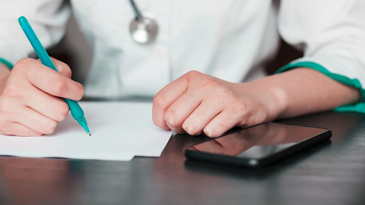 В двух столичных поликлиниках запустят дистанционные консультации